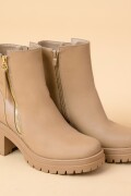 Bota Eco Cuero. Bota Eco Cuero.