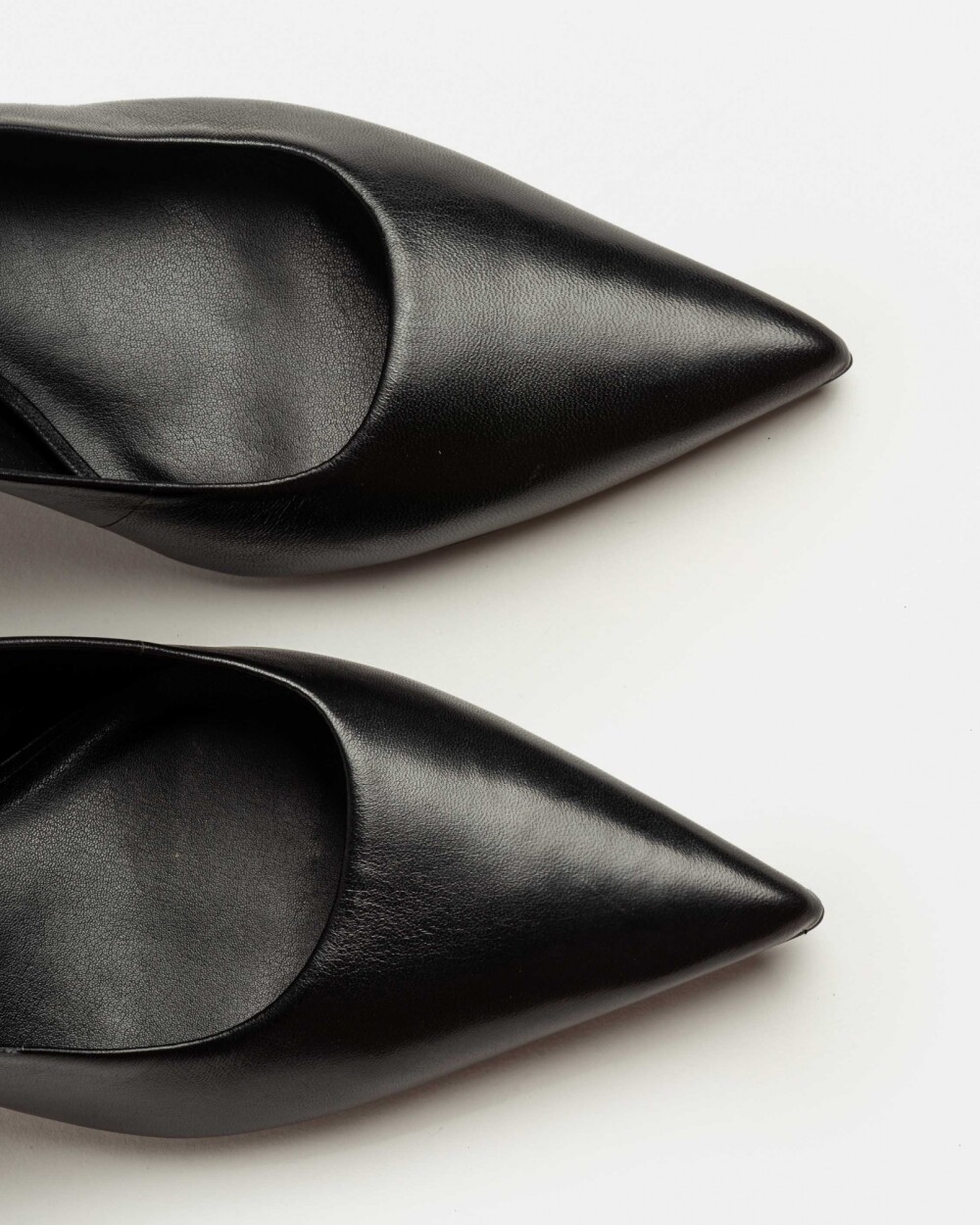 Stiletto Naomi en cuero liso Negro