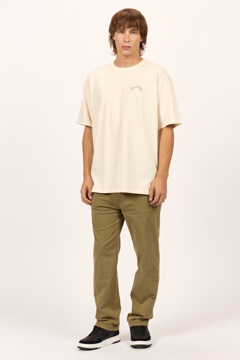 REMERA ARCH EMB OVER TEE 6-beige