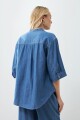 Camisa de jean cuello mao jean medio