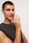 ANILLO BAÑADO EN PLATA DE LEY ACABADO LISO Y FORMA CUADRADA Anillo