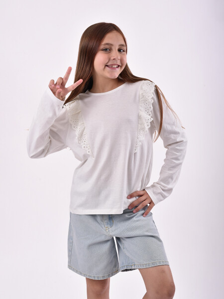 REMERA JULEN OFF WHITE