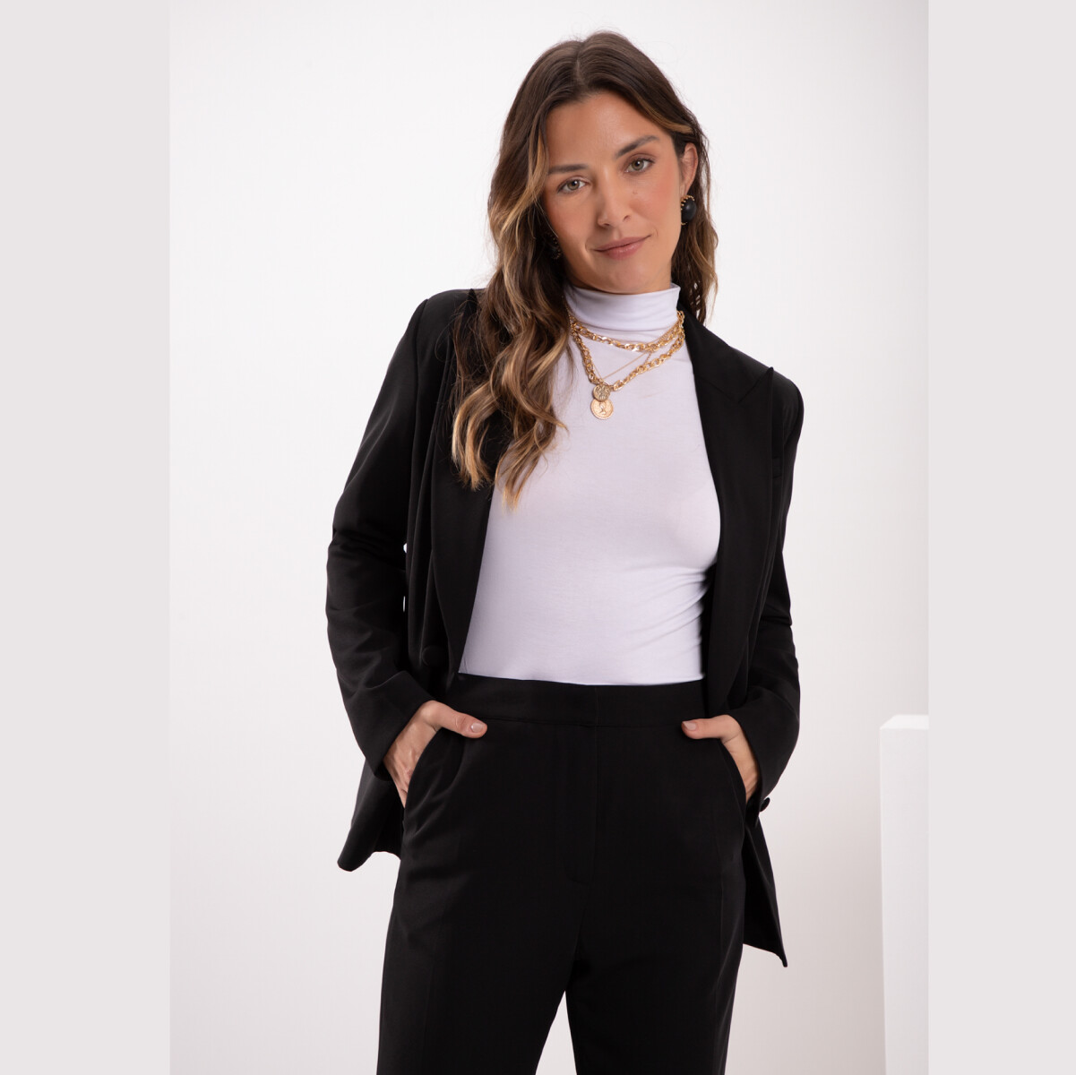 BLUSA DE CUELLO ALTO - BLANCO 