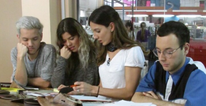 Backstage de Shoe Talent en la fábrica