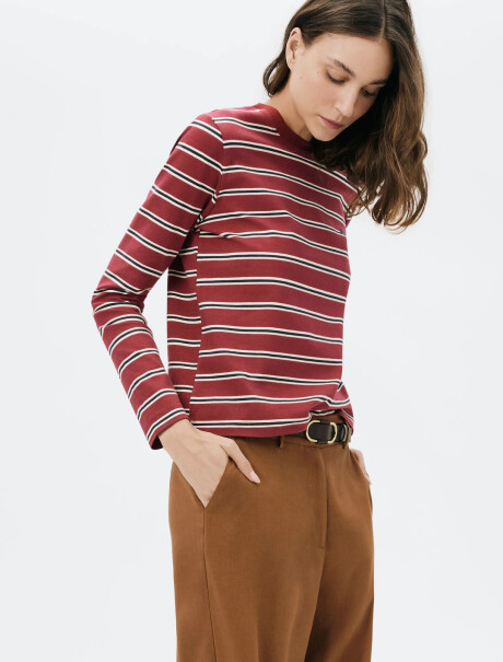 CAMISETA A RAYAS EN MANGA LARGA BORDEAUX