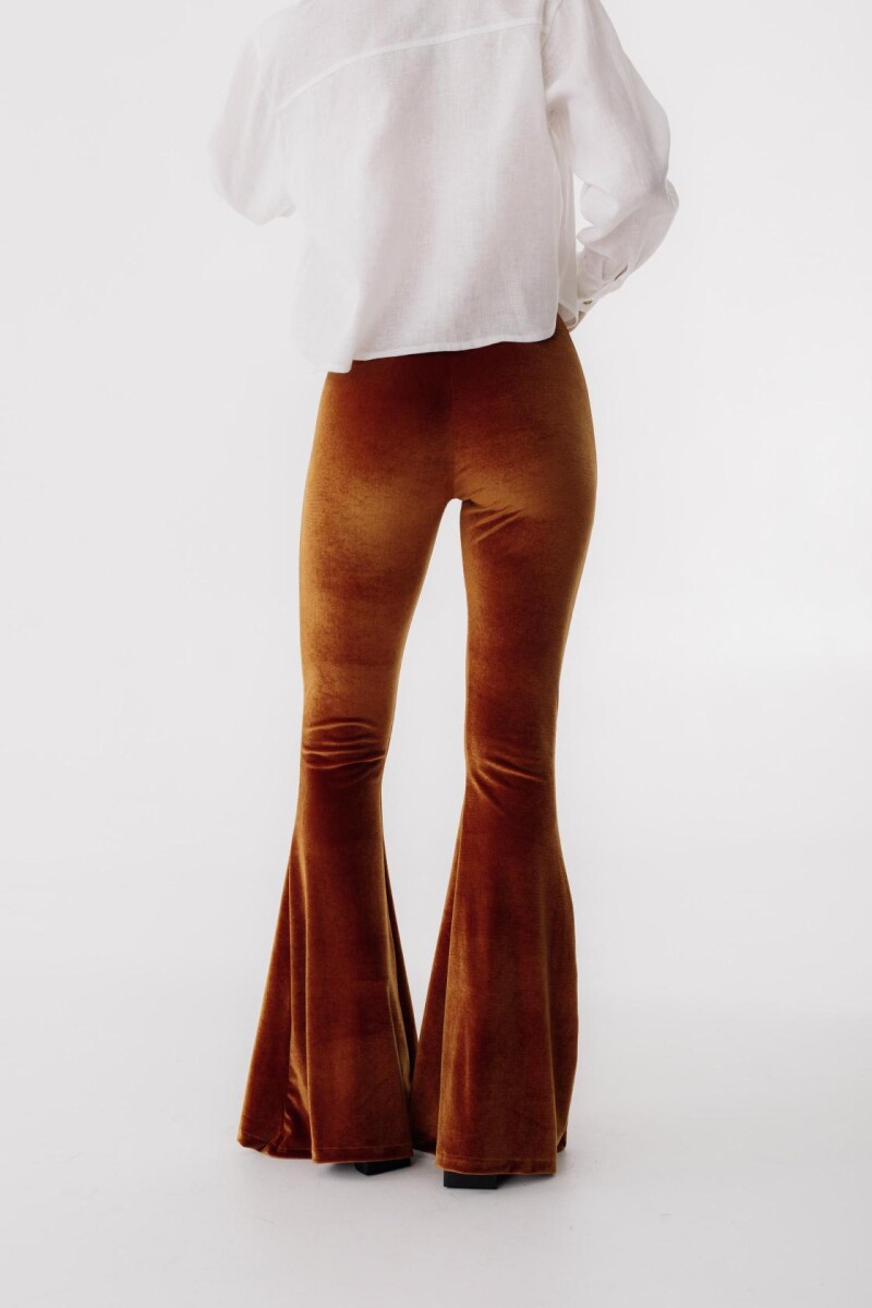 Pantalón Oxford Velvet Camel