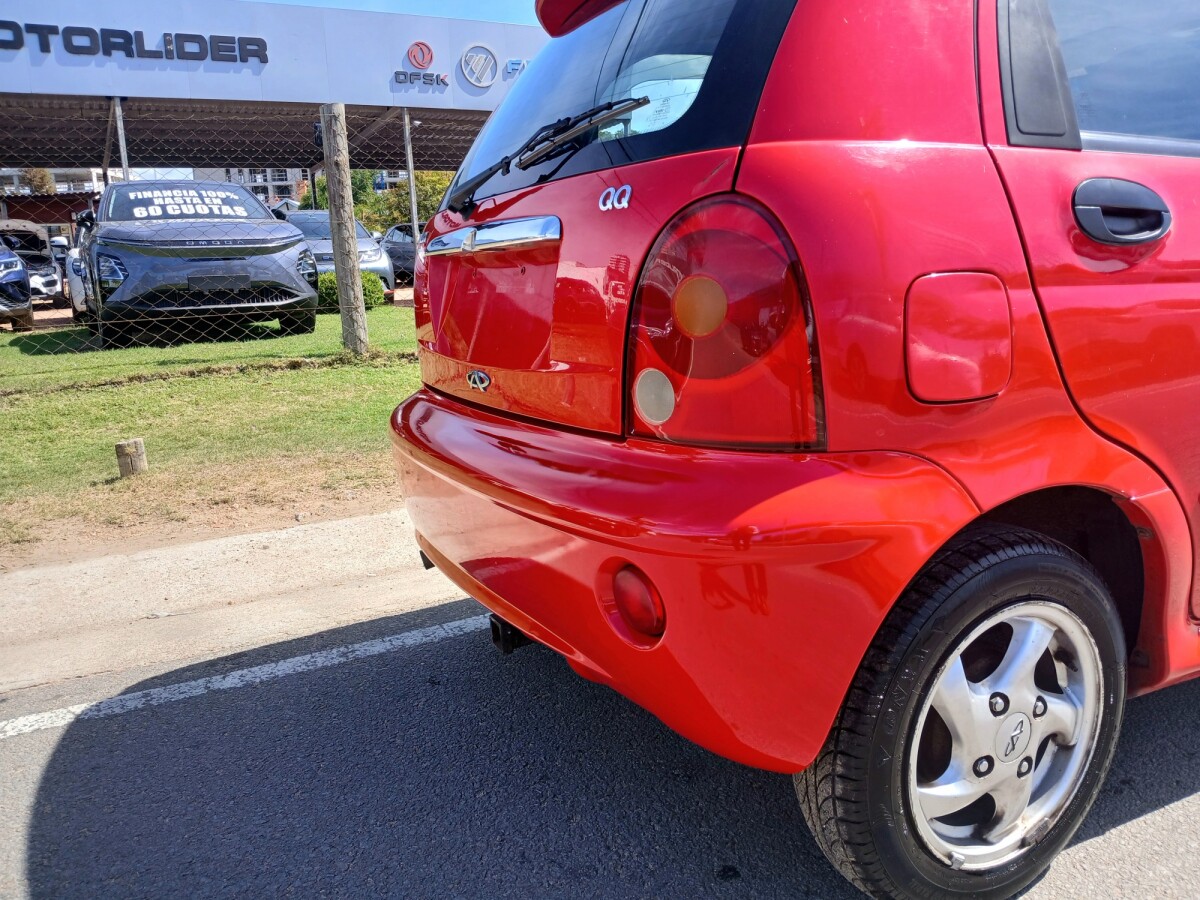 Chery QQ3 1.1 EXCELENTE ESTADO! | Permuta / Financia Chery QQ3 1.1 EXCELENTE ESTADO! | Permuta / Financia