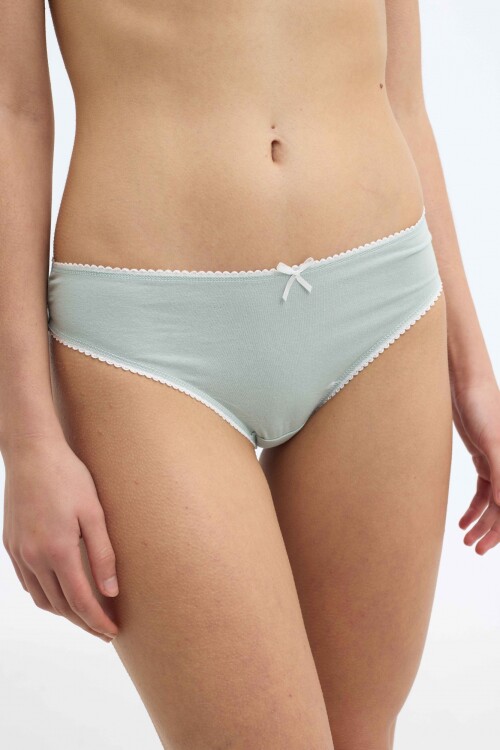 Colaless Amanda Menta