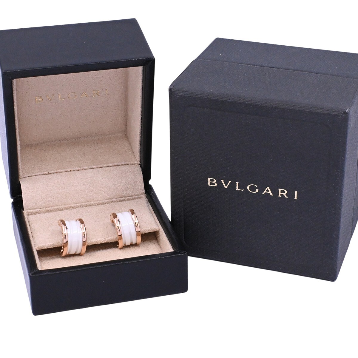 Bulgari Bzero 1 par de caravanas oro 18k rosa y cerámica blanca con estuche original. 