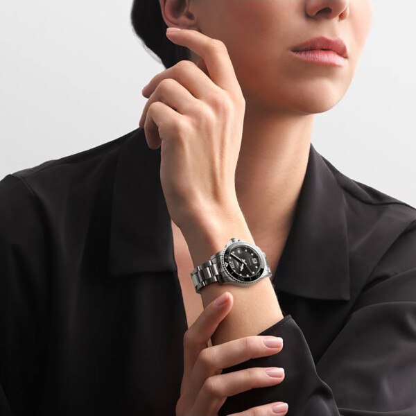 Reloj LONGINES HydroConquest 32mm con esfera negra Reloj LONGINES HydroConquest 32mm con esfera negra