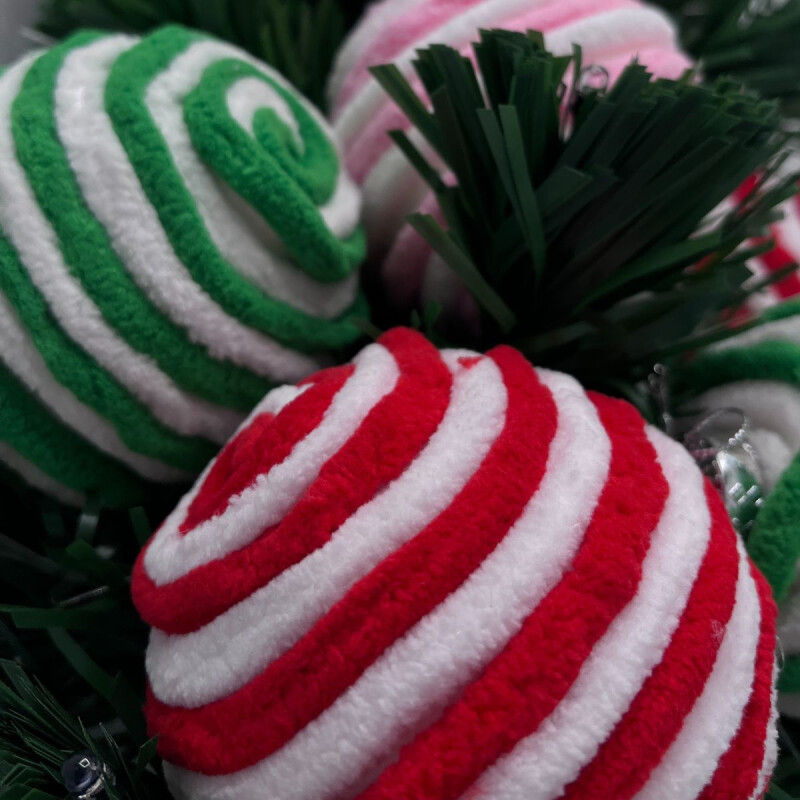 Esferas de Navidad Peludas x9 Und Esferas de Navidad Peludas x9 Und