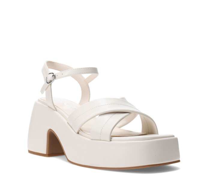 Sandalia XYLO con taco Offwhite