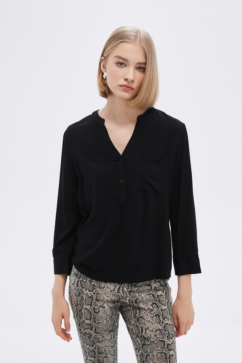 Blusa Au Negro