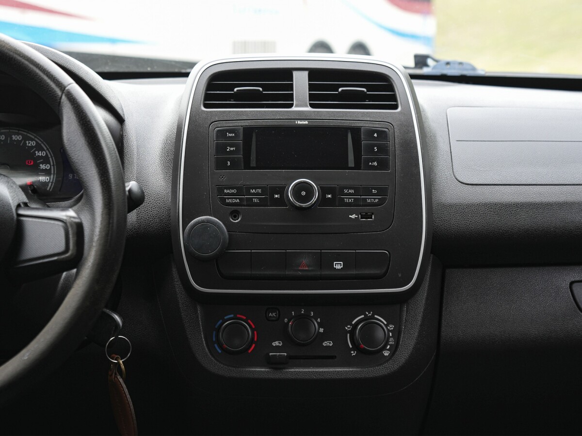 Renault Kwid Life 1.0 Extra Full| Permuta / Financia Renault Kwid Life 1.0 Extra Full| Permuta / Financia