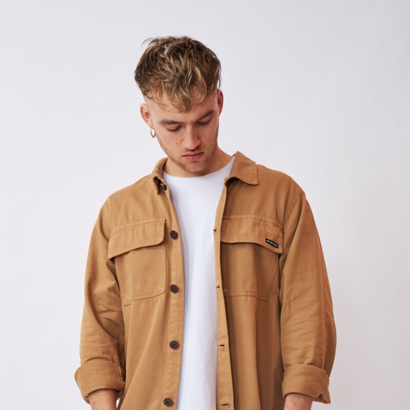 Sobre Camisa Hom.Jean C/Bols.N+ Beige