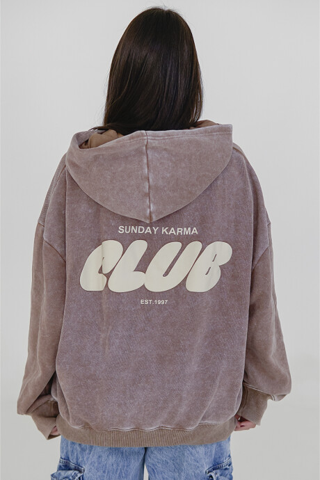 Canguro Pulau Club Marrón