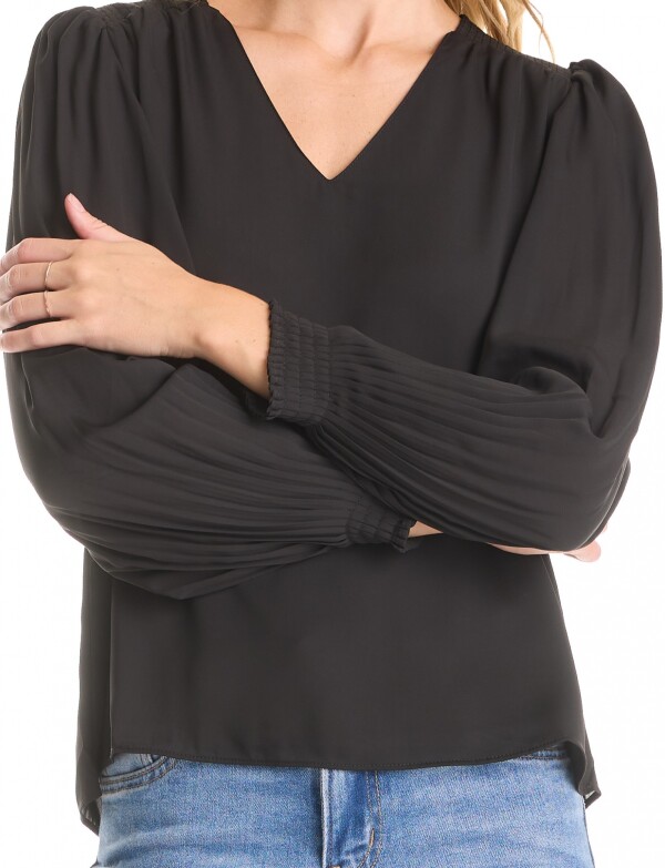 Blusa Gasa Plisada NEGRO