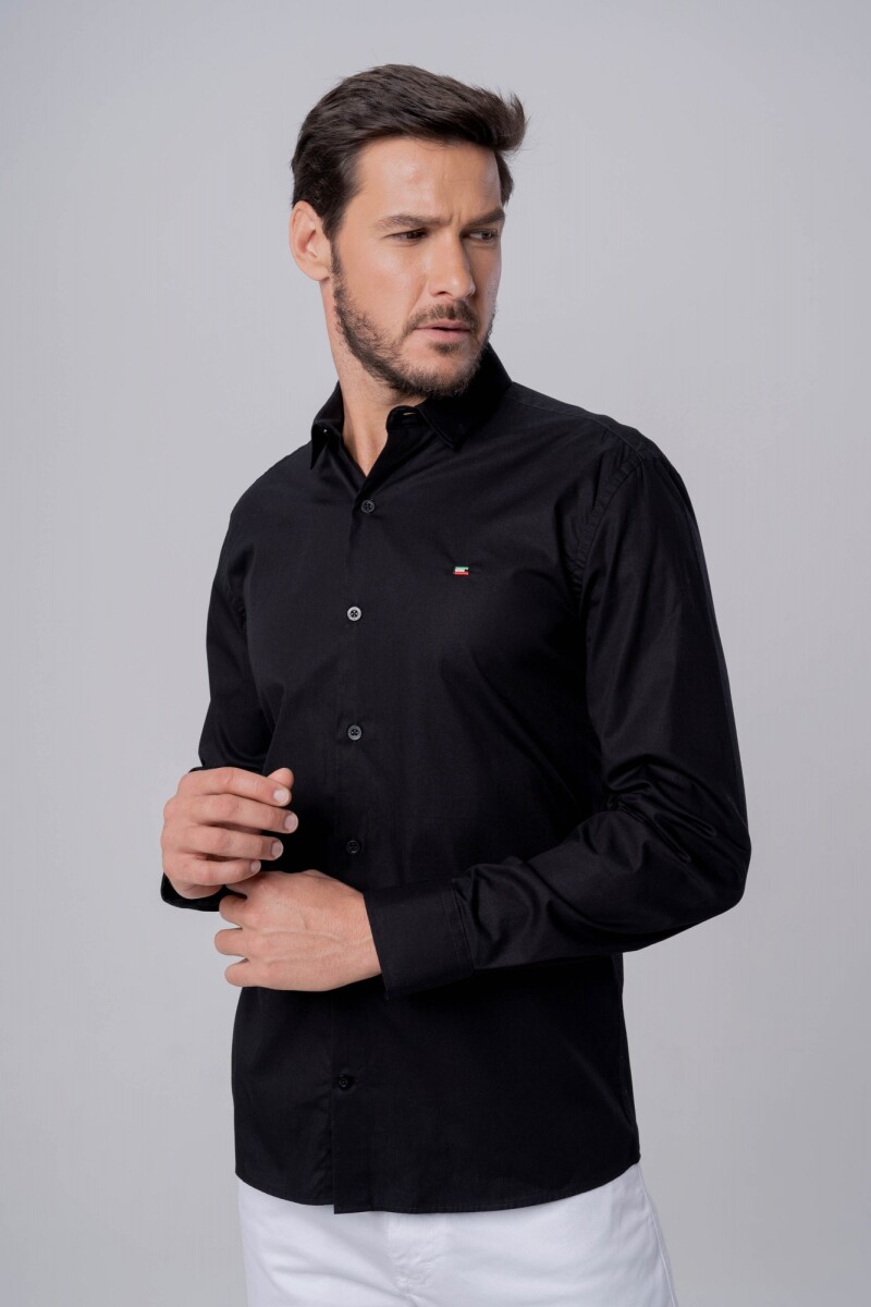 CAMISA NEGRA SLIM MANGA LARGA 