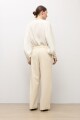 Pantalón sastrero beige claro