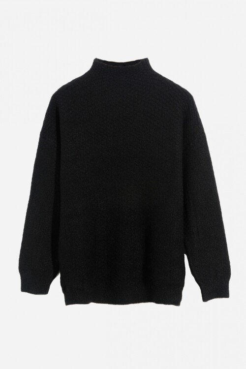 Sweater oversized negro
