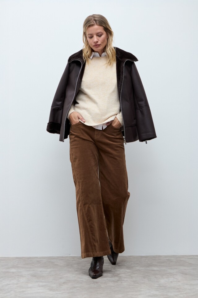 Remera texturada ocre melange