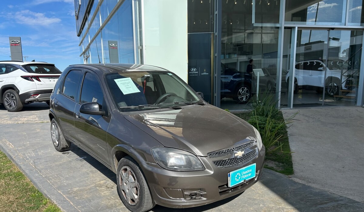 Chevrolet Celta LT - 2015 Chevrolet Celta LT - 2015