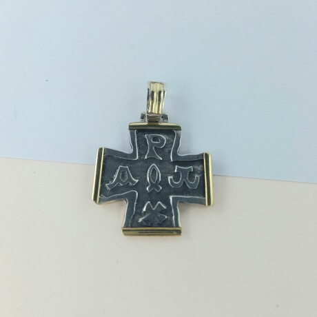 Cruz de plata 925 y double en oro 18 ktes. Cruz de plata 925 y double en oro 18 ktes.