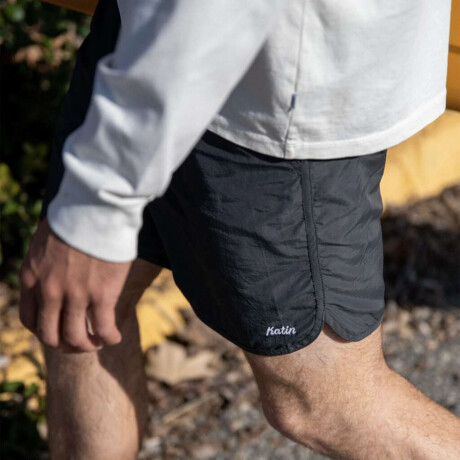 Bermuda Katin Rover Short Negro