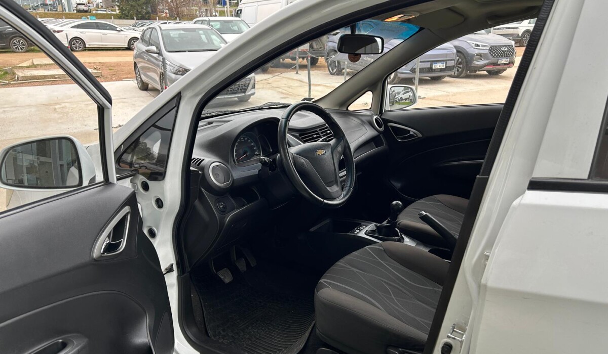 Chevrolet Sail LTZ - 2015 Chevrolet Sail LTZ - 2015