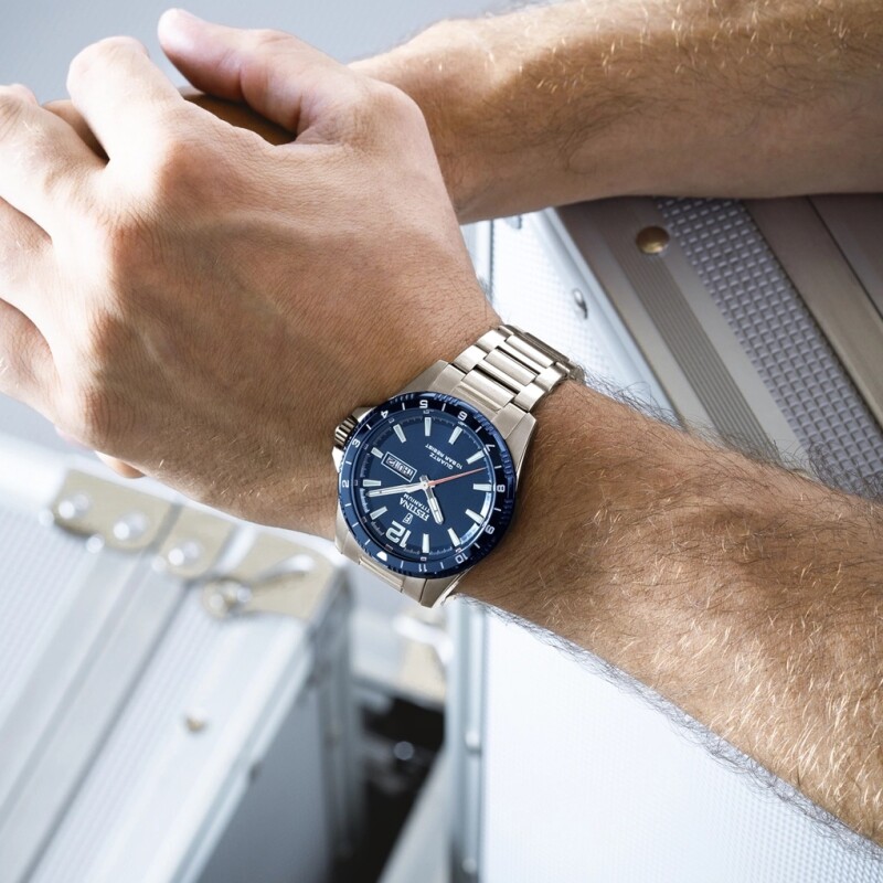 Reloj Festina F20698/2 para hombre en acero color azul Reloj Festina F20698/2 Para Hombre En Acero Color Azul
