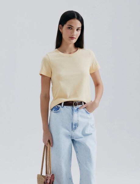 CAMISETA BÁSICA MANGA CORTA AMARILLO