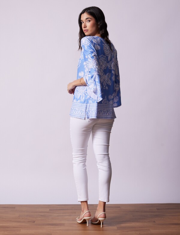 Blusa Flores CELESTE OSCURO