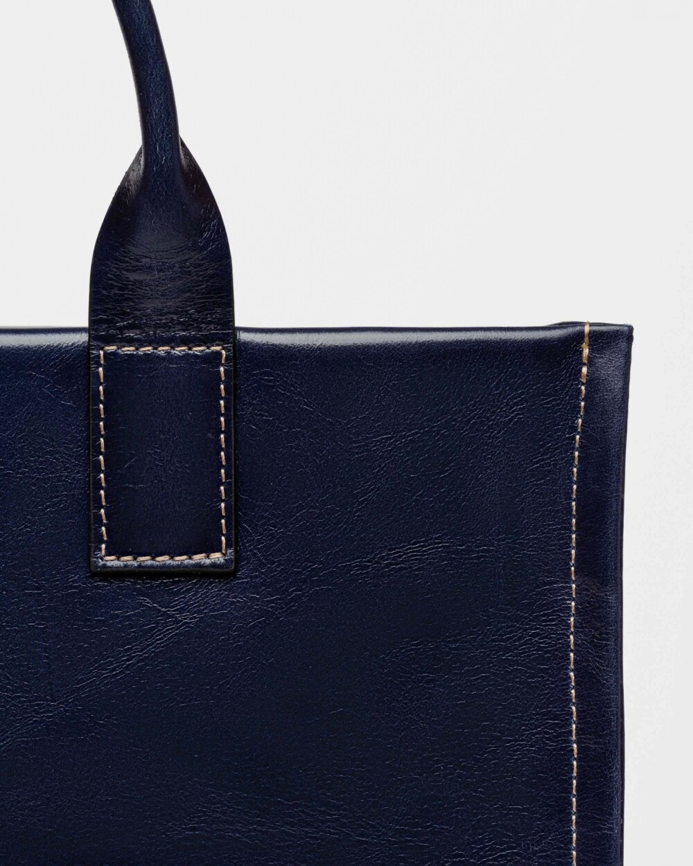 Cartera de Mano Capri En Cuero Liso Azul