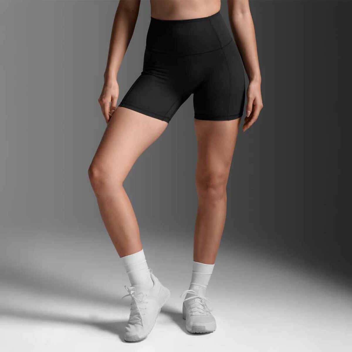 Short Training Fluid Hi-Rise 5 Inch Mujer - Black/black 