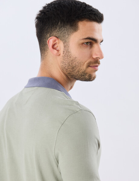 REMERA POLO LISA JERSEY Pistacho