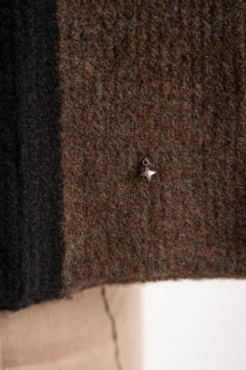 Sweater Rayado Negro