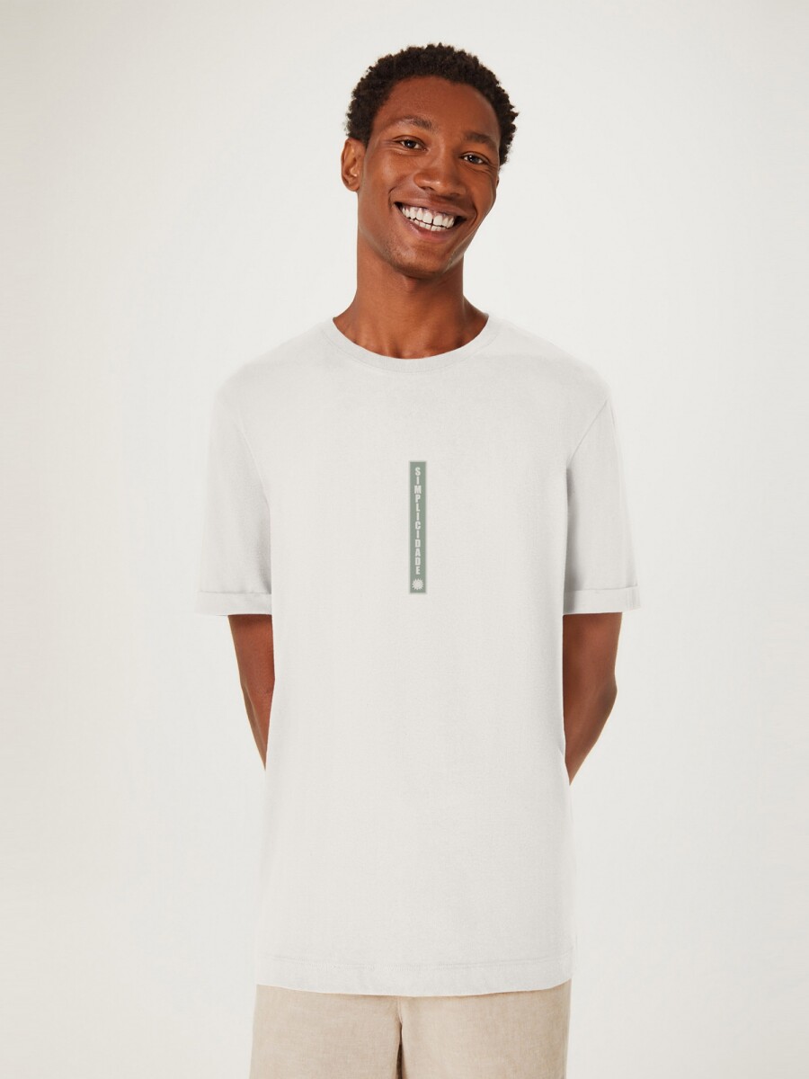 CAMISETA CON ESTAMPA - CELESTE 