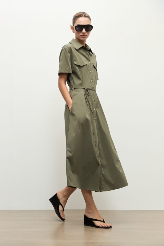 Maxi vestido camisero verde oliva