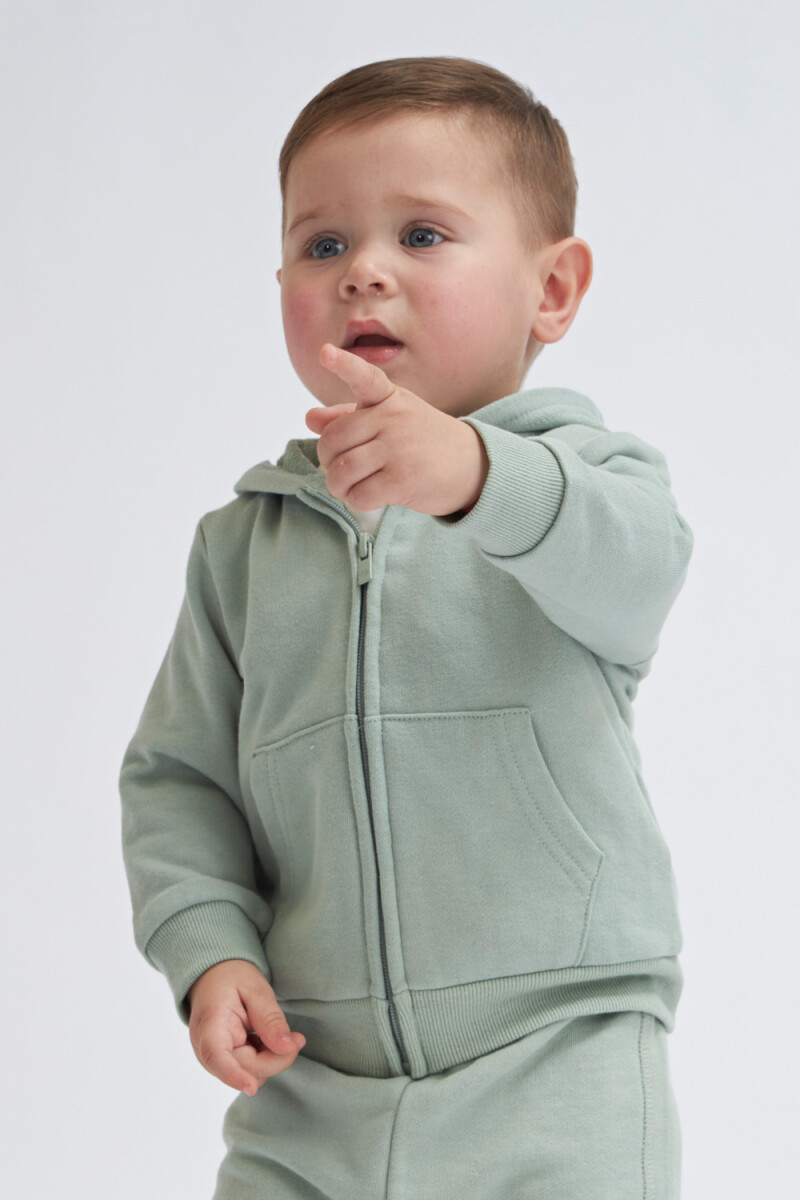 Chaqueta deportiva liviana Verde