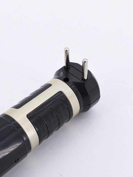 LINTERNA CON ENCHUFE NEGRO