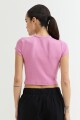 Remera crop top con estampa ROSADO
