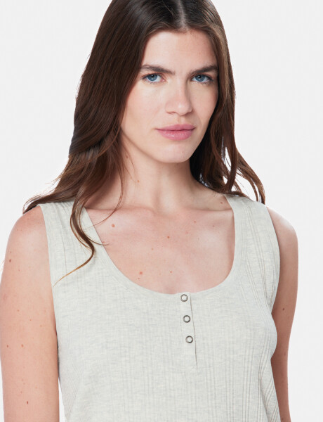 MUSCULOSA RIB CON BOTONES Beige