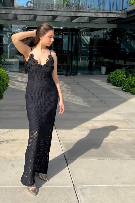 Vestido super midi Dominica Negro