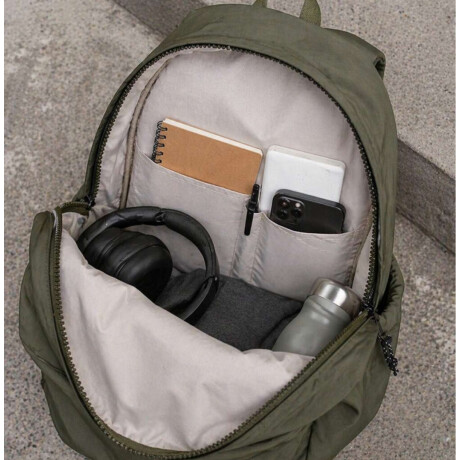 Mochila con bolsillo exterior para viaje Verde