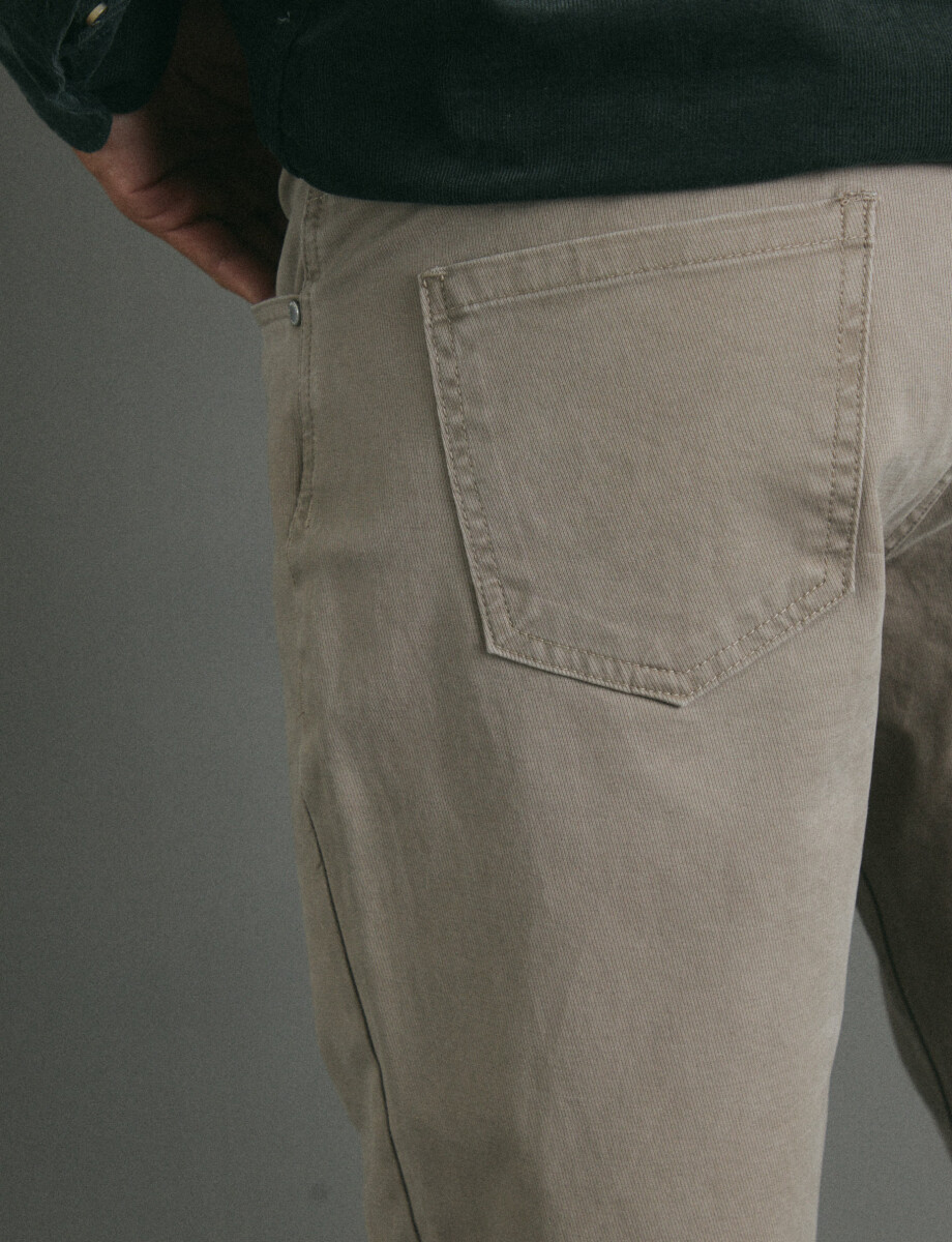 080421 PANTALÓN 5 BOLSILLOS HARRY Tostado