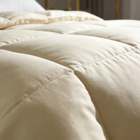 Acolchado Cama King Size Richmond Microfibra Relleno Guata Beige