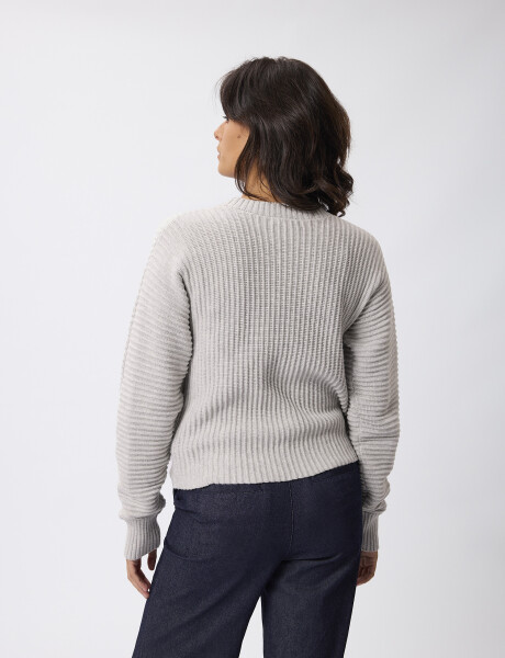 Sweater estructuras gris claro