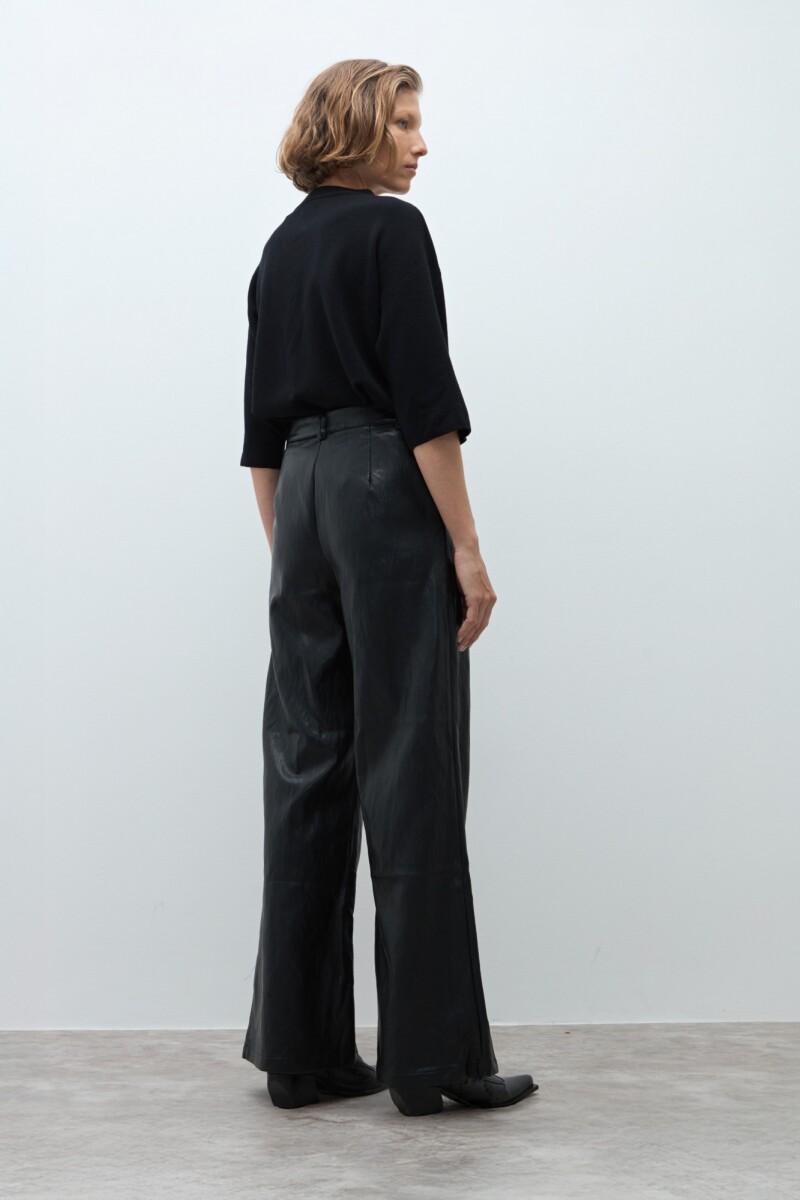 Pantalón eco cuero negro