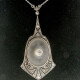 Pendiente Art-Deco Oro 18 K, Platino, Brillantes, Diamantes Y Cuarzo Pendiente Art-Deco Oro 18 K, Platino, Brillantes, Diamantes Y Cuarzo