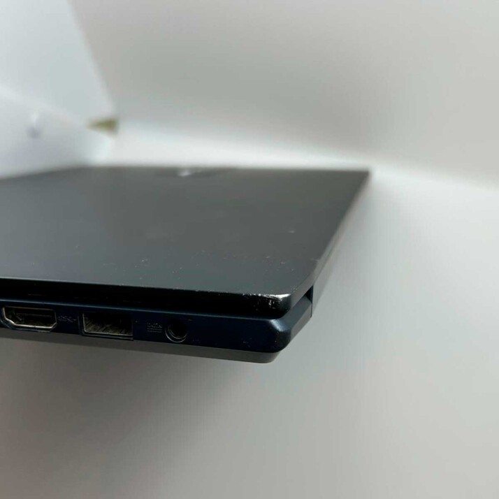 ASUS Vivobook 15″ - 8GB RAM 512GB SSD ASUS Vivobook 15″ - 8GB RAM 512GB SSD